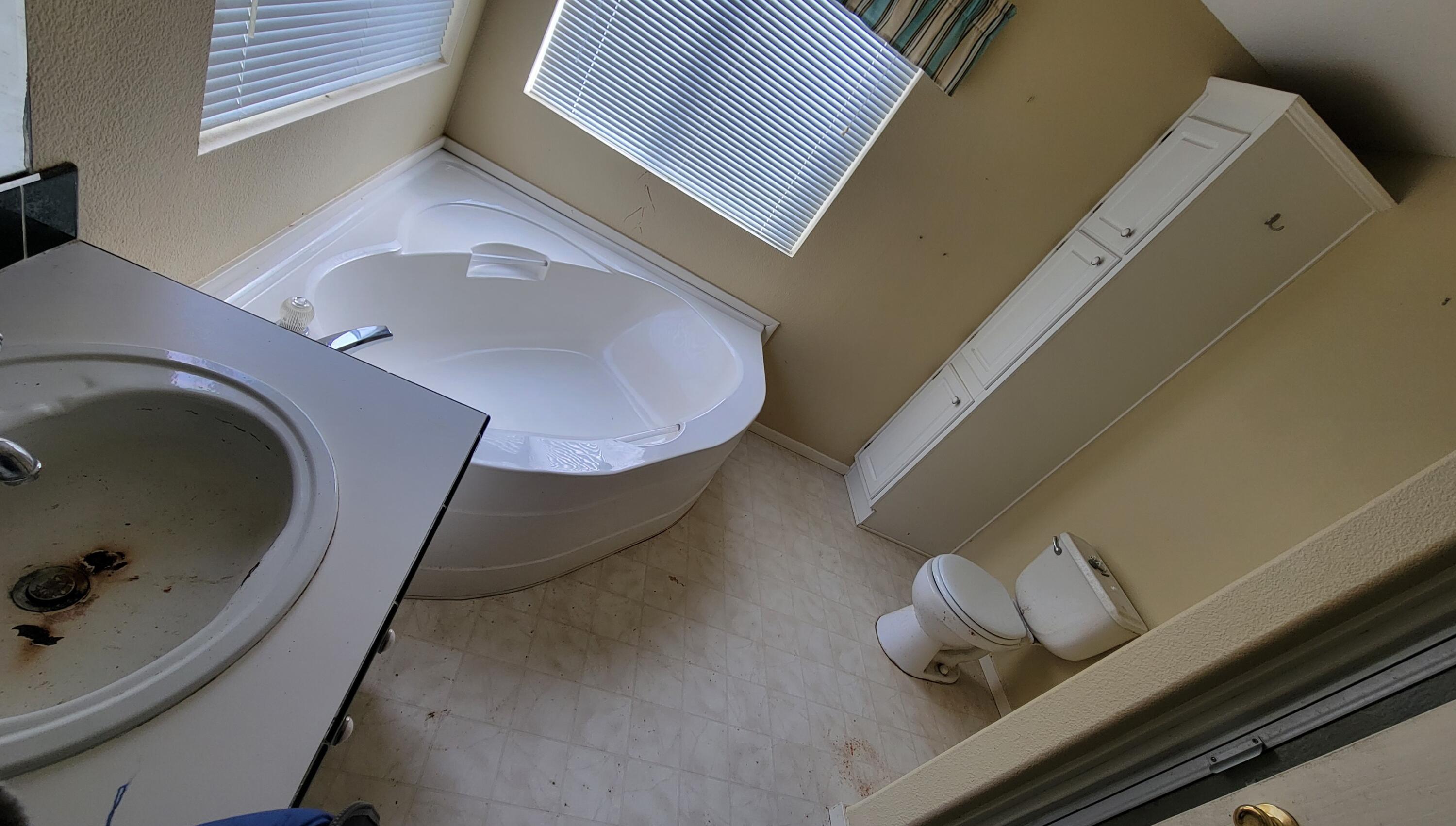 995 Riverside Drive, Unit 49 Rio Dell, CA 95562 - Photo 16 of 44