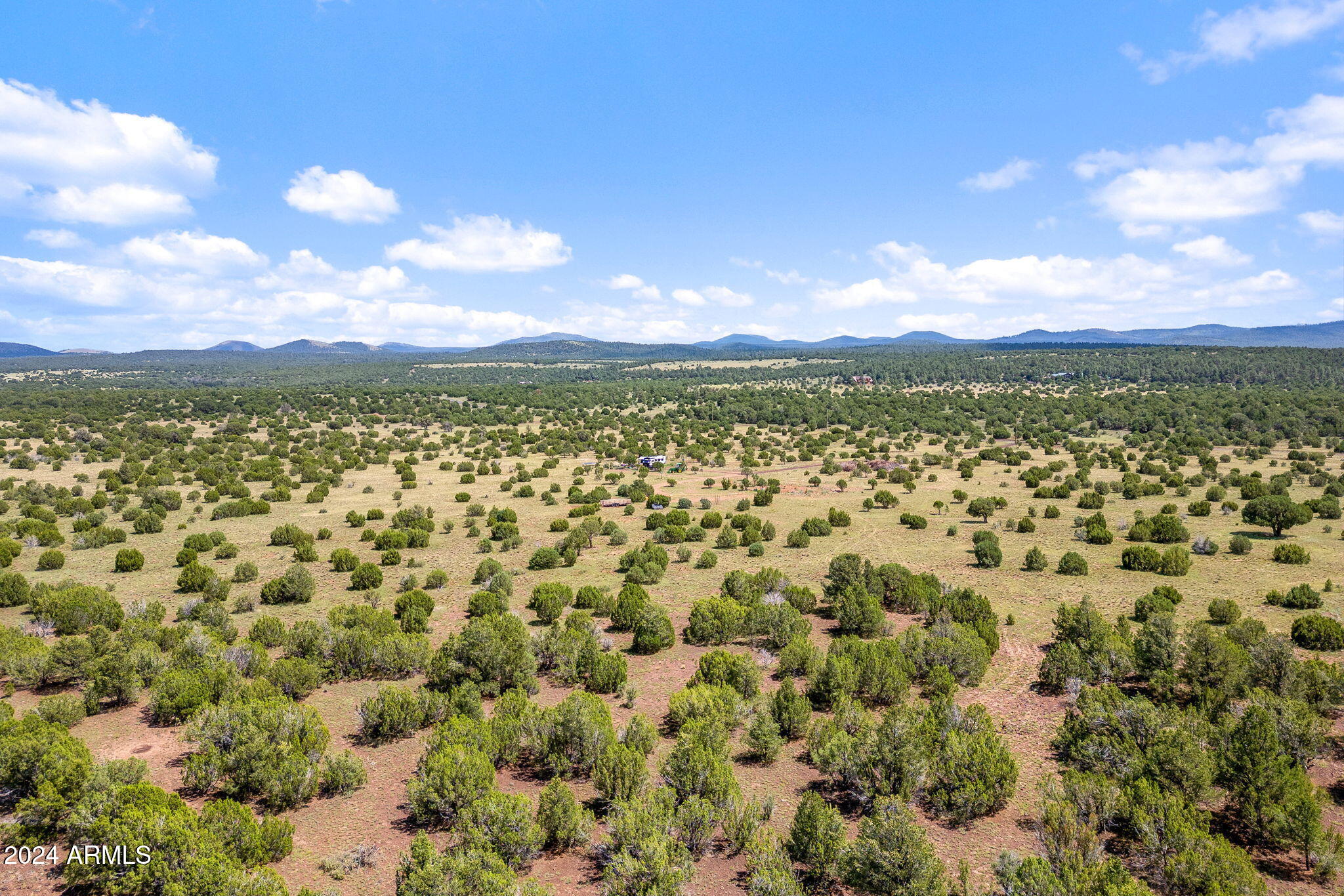 87 N3625 Vernon, AZ 85940 - Photo 21 of 27 a view of a city