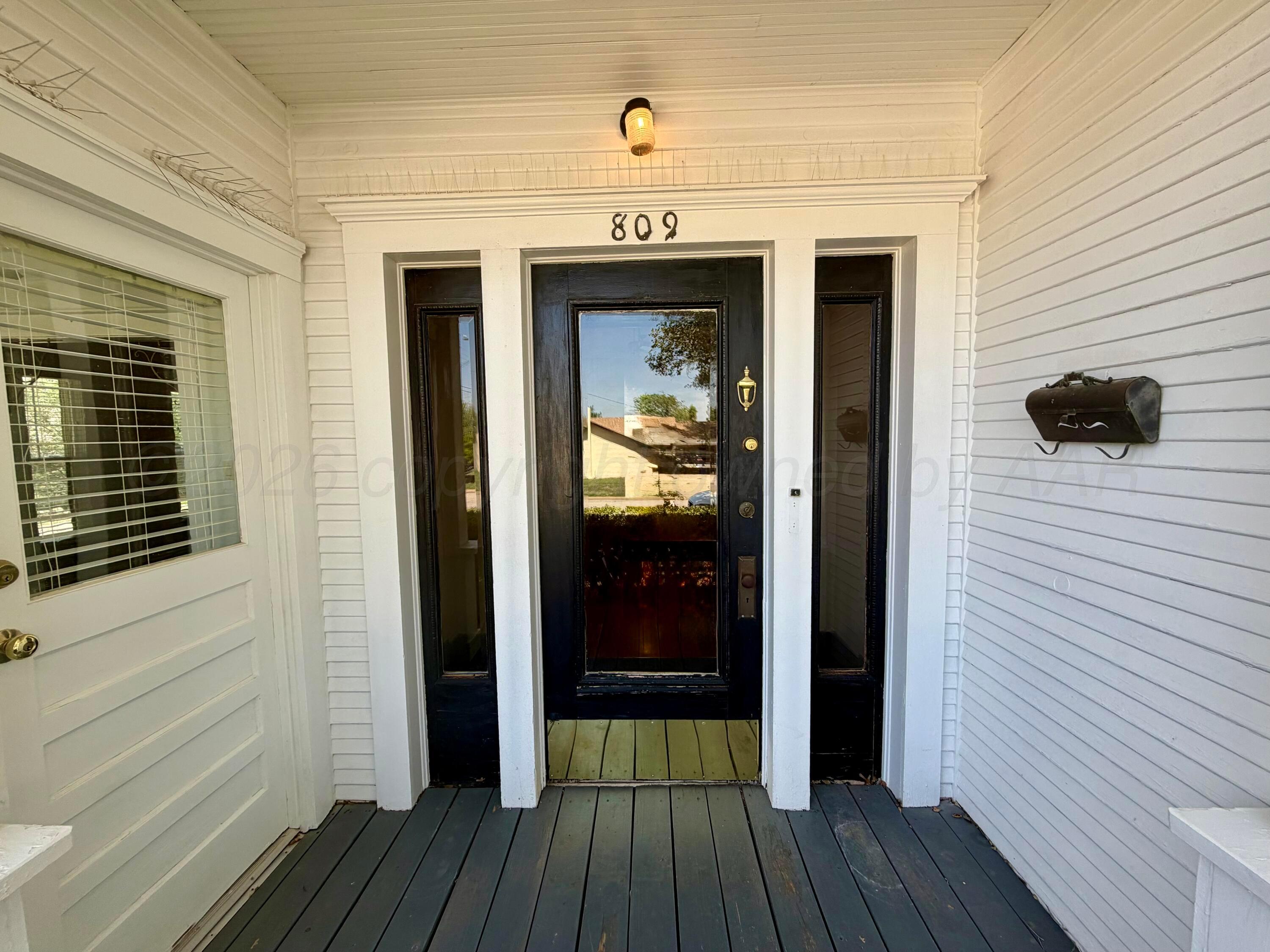809 14th Street Canyon, TX 79015 - Photo 10 of 22 Entry