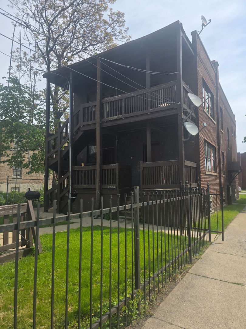 4936 West Maypole Avenue Chicago, IL 60644 - Photo 4 of 4