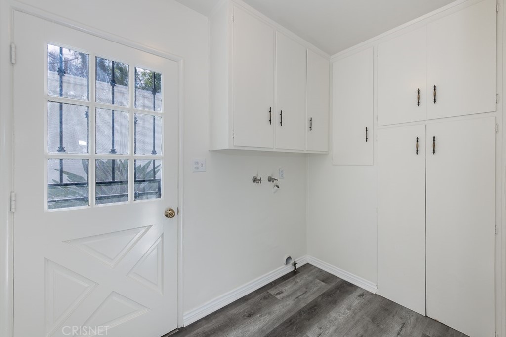 3949 Ballina Drive Encino, CA 91436 - Photo 26 of 31 a view of room with hardwood floor