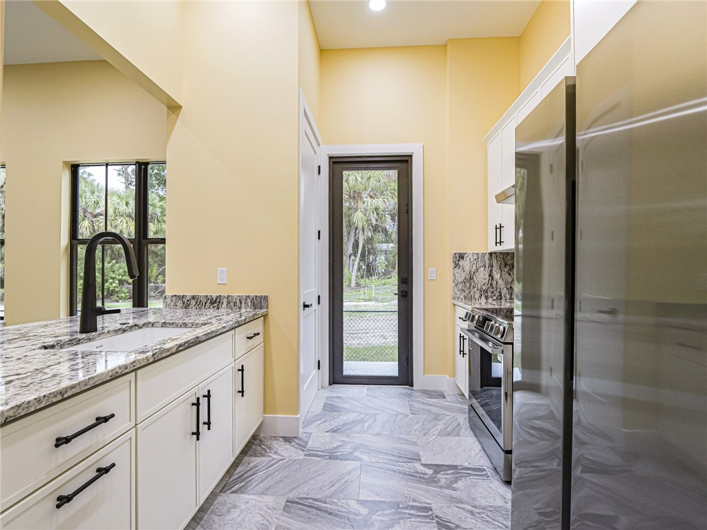 12906 83rd Avenue Sebastian, FL 32958 - Photo 14 of 36