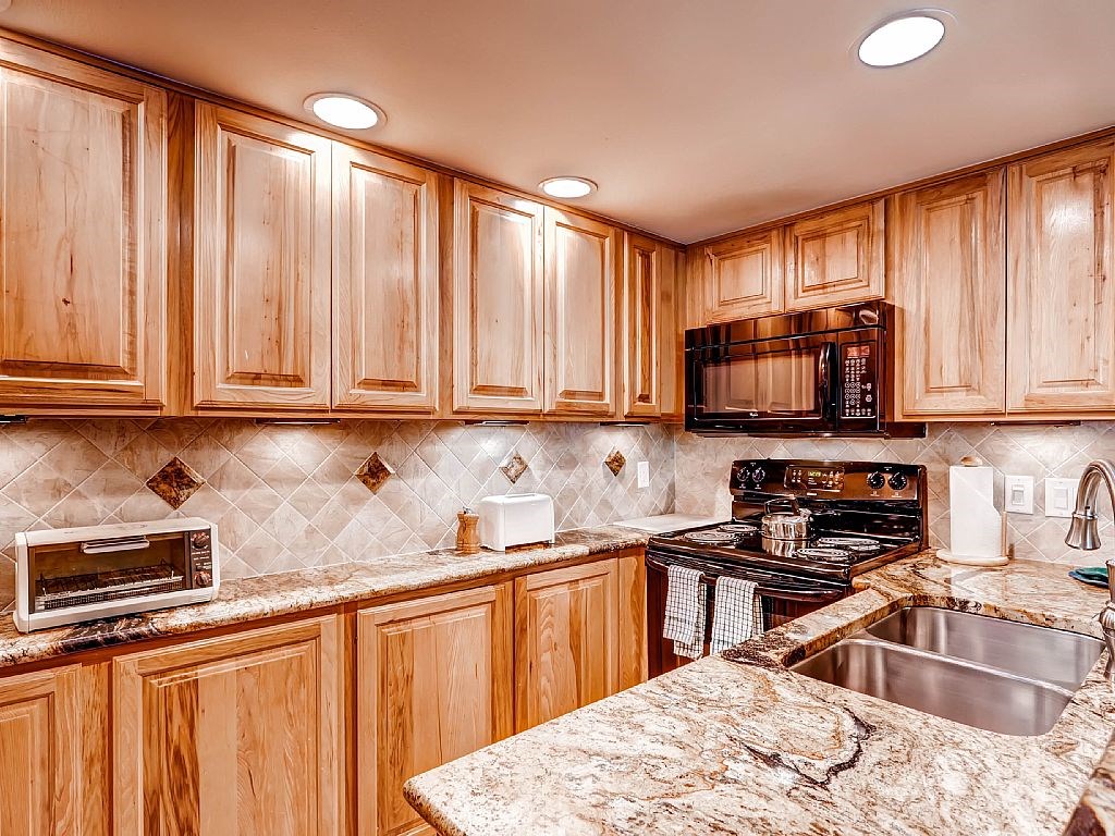 373 Wild Irishman Road, Unit 1098 Keystone, CO 80435 - Photo 2 of 25 Gallery Image 2