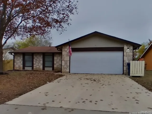 $1,469 | 827 Thornedike Drive, San Antonio, TX 78245