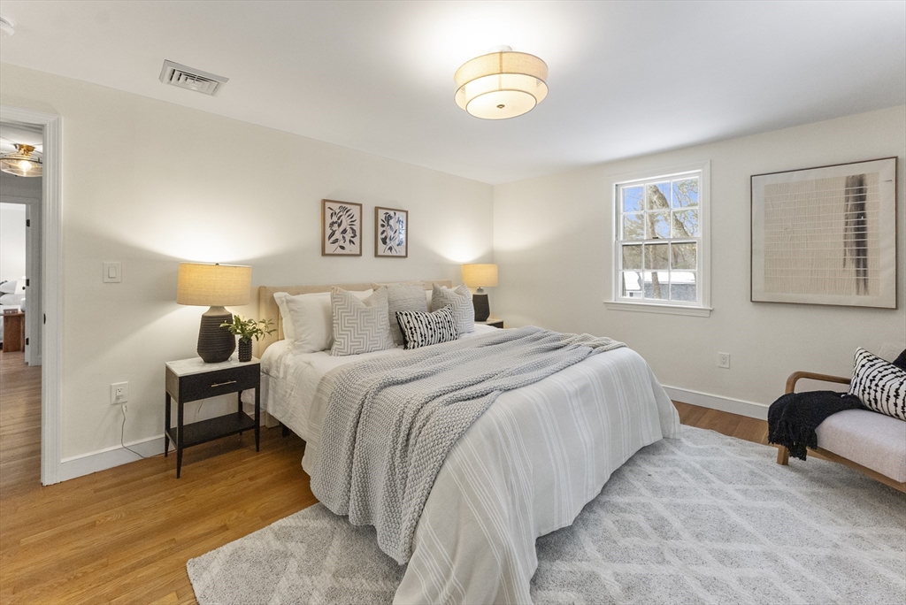33 Oak Hill Road Wayland, MA 01778 - Photo 13 of 40 Gallery Image 13