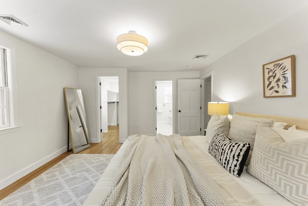 33 Oak Hill Road Wayland, MA 01778 - Photo 14 of 40 Gallery Image 14