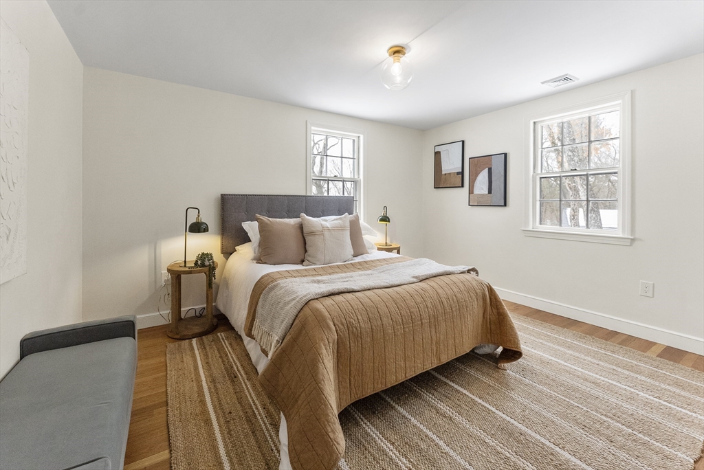33 Oak Hill Road Wayland, MA 01778 - Photo 17 of 40 Gallery Image 17