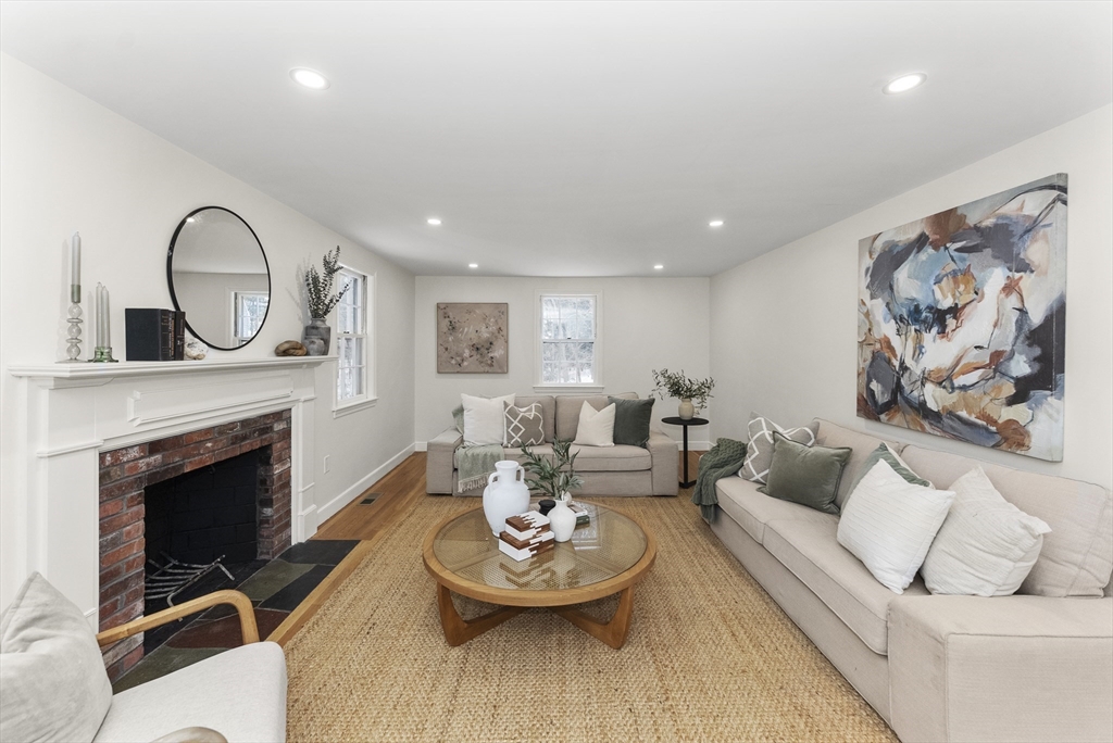 33 Oak Hill Road Wayland, MA 01778 - Photo 25 of 40 Gallery Image 25