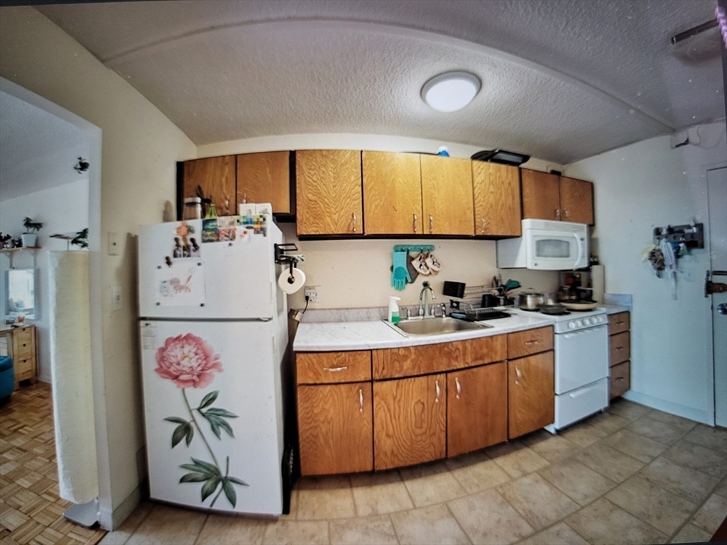 44 Washington Street, Unit 910 Brookline, MA 02445 - Photo 7 of 27