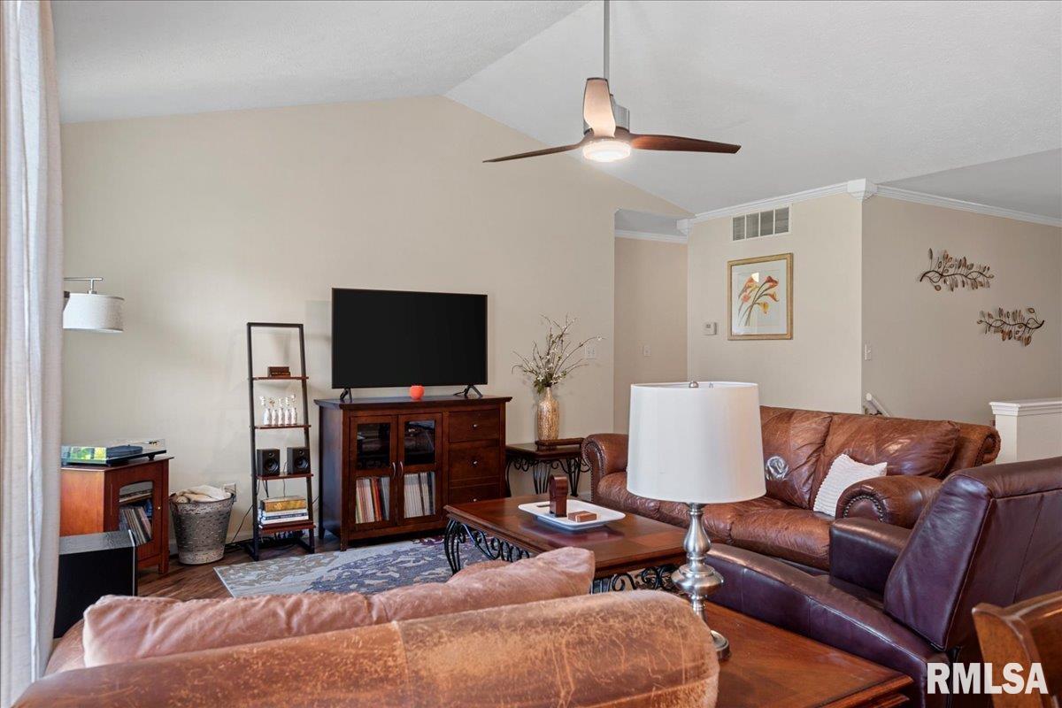 3720 Kerry Boulevard Springfield, IL 62712 - Photo 8 of 50 Gallery Image 8