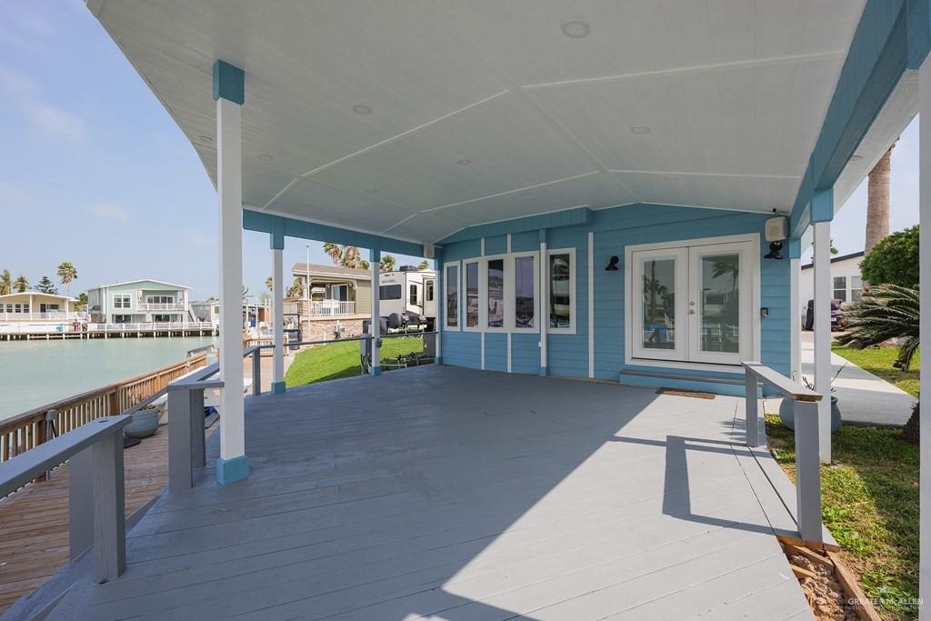 87 Abalone Circle Port Isabel, TX 78578 - Photo 23 of 40 a lobby with furniture and garden