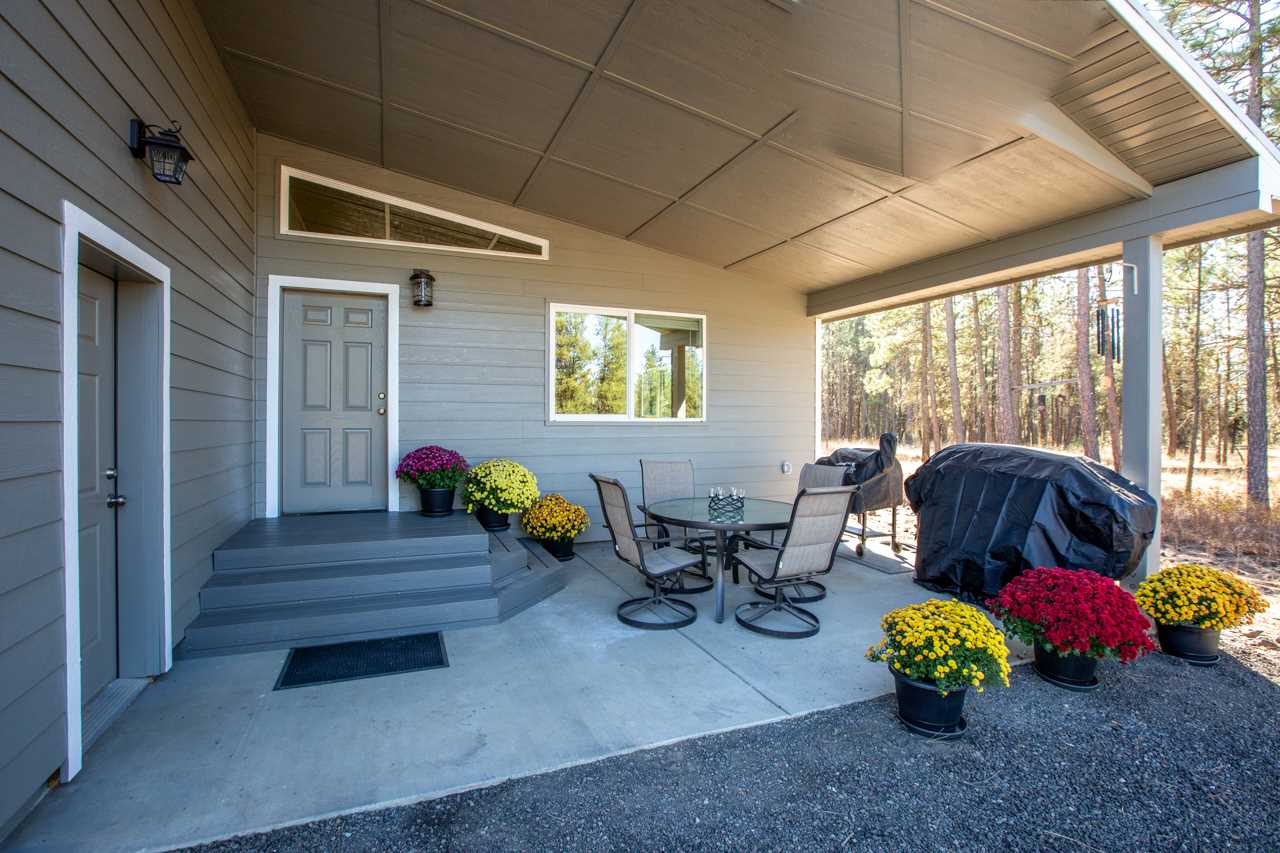 1323 West Depot Springs Road Spangle, WA 99031 - Photo 10 of 31