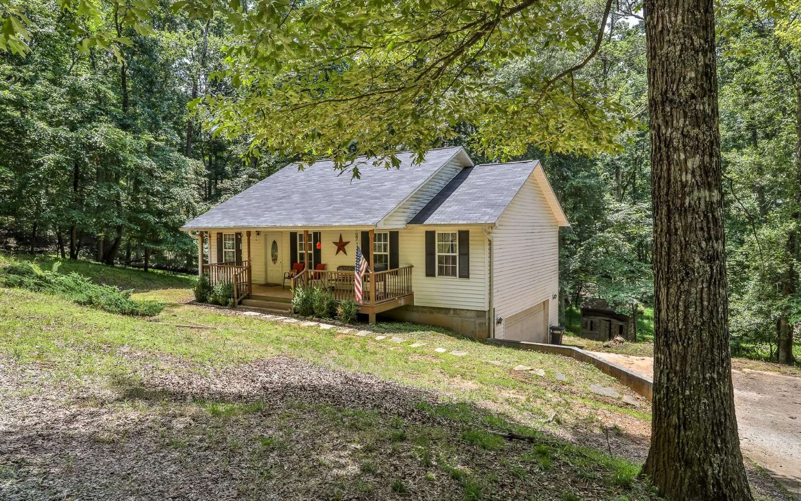 99 Rockingham Way Ellijay, GA 30540 - Photo 1 of 4 Main View