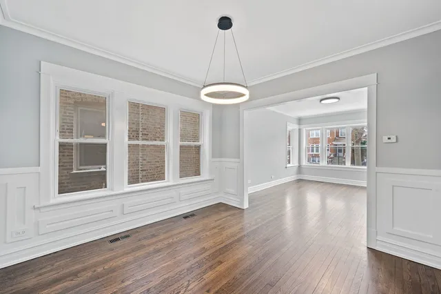 $659,000 | 5230 West Deming Place, Chicago, IL 60639