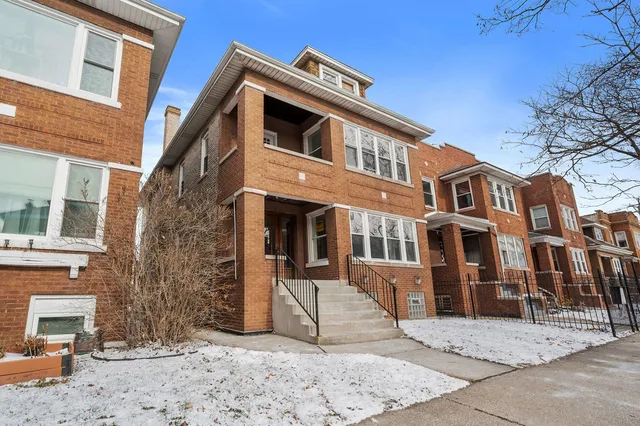 $659,000 | 5230 West Deming Place, Chicago, IL 60639