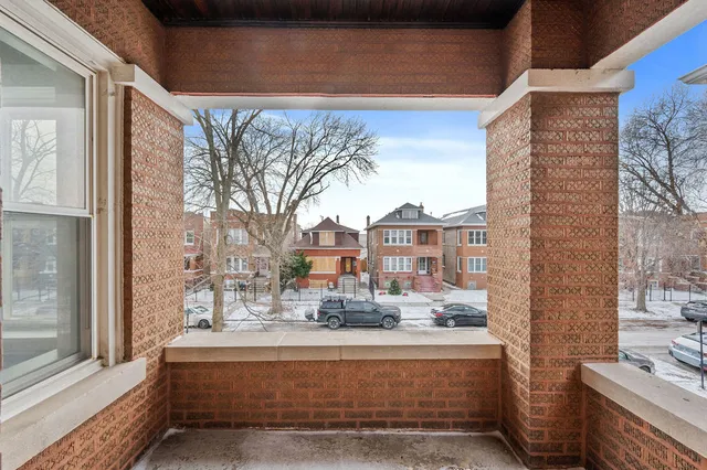 $659,000 | 5230 West Deming Place, Chicago, IL 60639