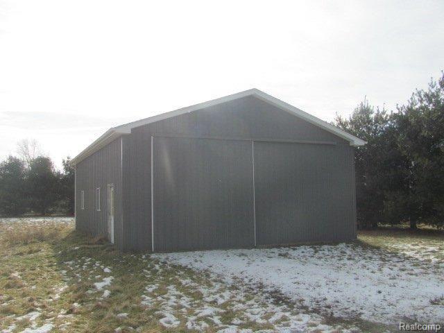 5445 Swaffer Road Millington, MI 48746 - Photo 11 of 11 pole barn.jpg