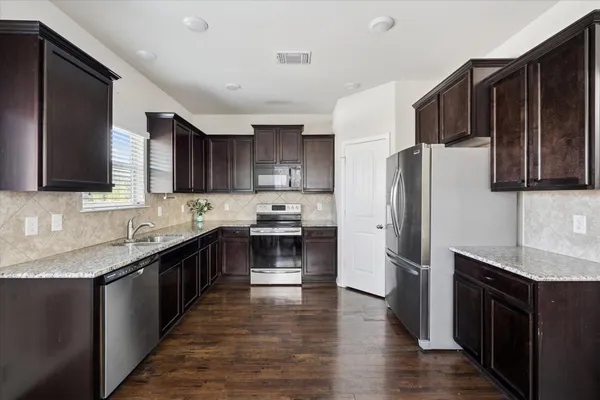 $360,000 | 5215 Fenton Lane, Belton, TX 76513