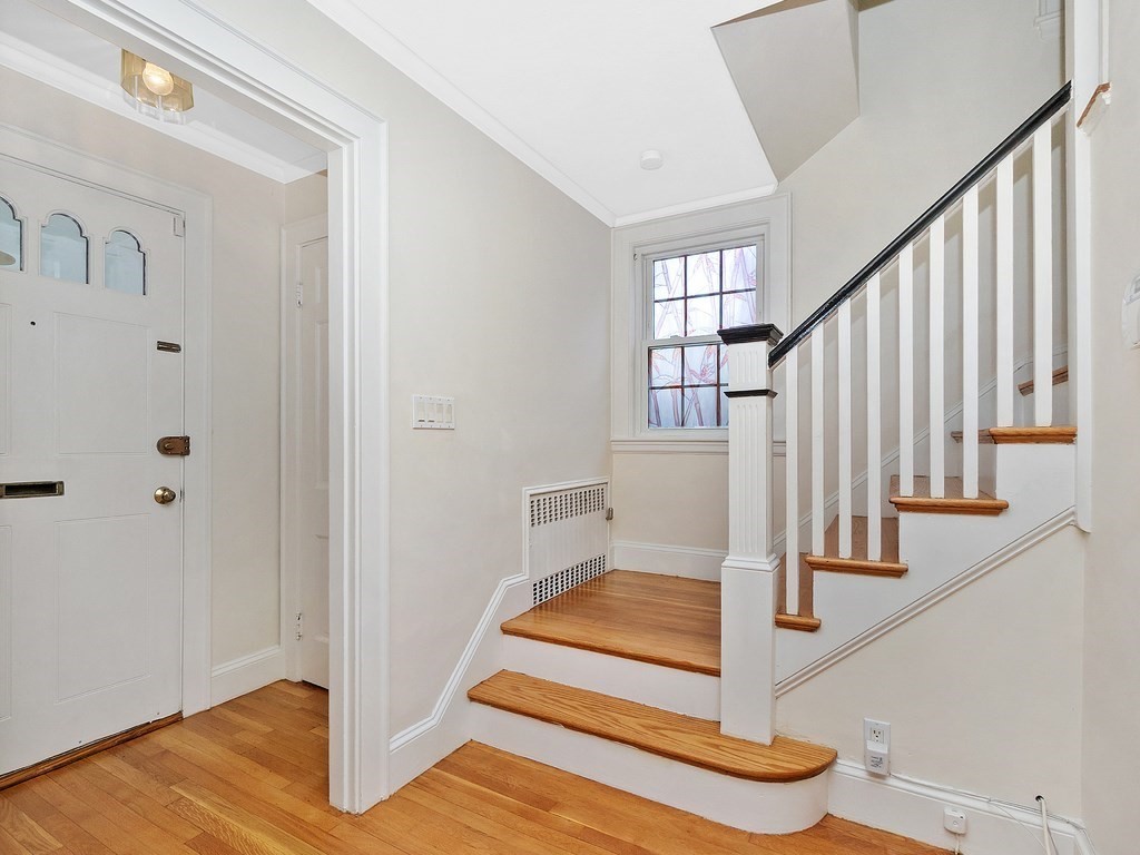 347 Russett Road Brookline, MA 02467 - Photo 14 of 35 Gallery Image 14