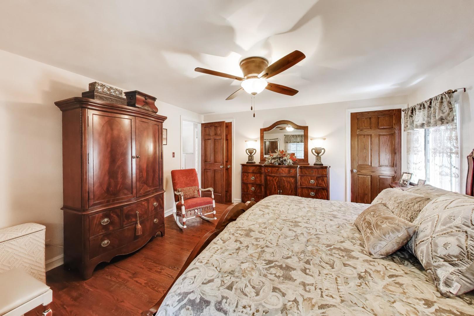 623 South Arlington Heights Road Arlington Heights, IL 60005 - Photo 19 of 36