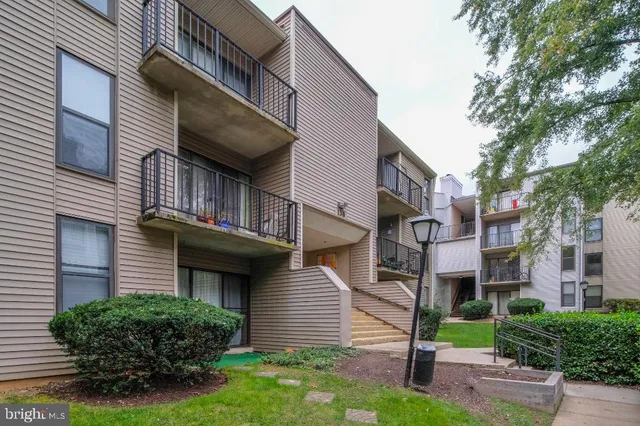 $185,000 | 138 Duvall Lane, Unit 301, Gaithersburg, MD 20877