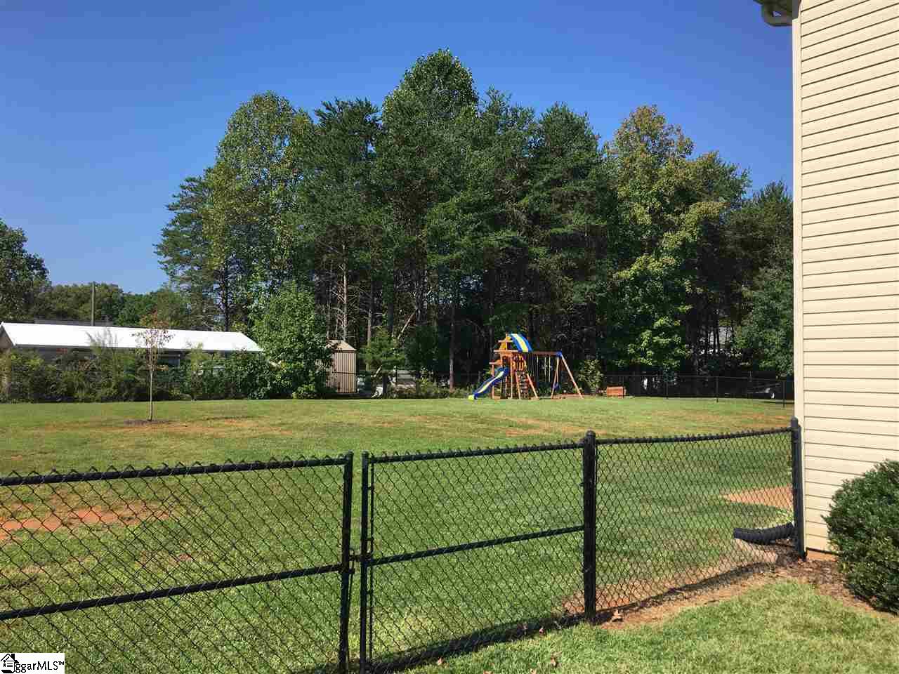 326 Gibbs Road Wellford, SC 29385 - Photo 28 of 31 Gallery Image 28