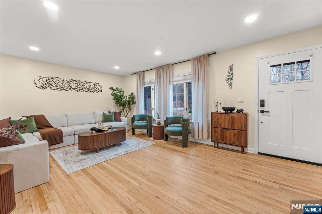 163 La Rue Road West Milford, NJ 07435 - Photo 5 of 28 a living room with furniture