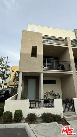 $759,000 | 5079 Cedar Avenue, Long Beach, CA 90805