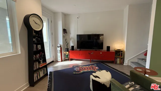 $759,000 | 5079 Cedar Avenue, Long Beach, CA 90805