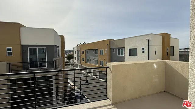 $759,000 | 5079 Cedar Avenue, Long Beach, CA 90805