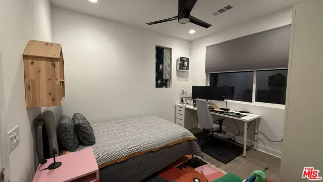 $759,000 | 5079 Cedar Avenue, Long Beach, CA 90805