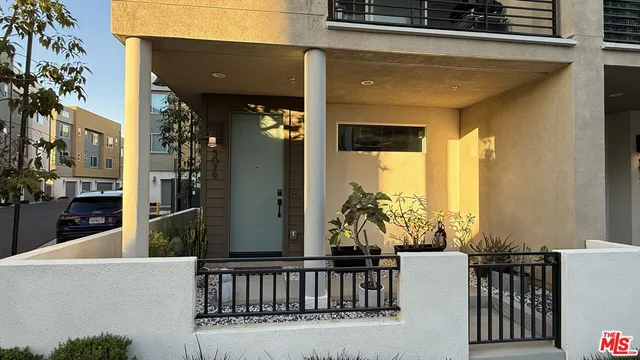 $759,000 | 5079 Cedar Avenue, Long Beach, CA 90805