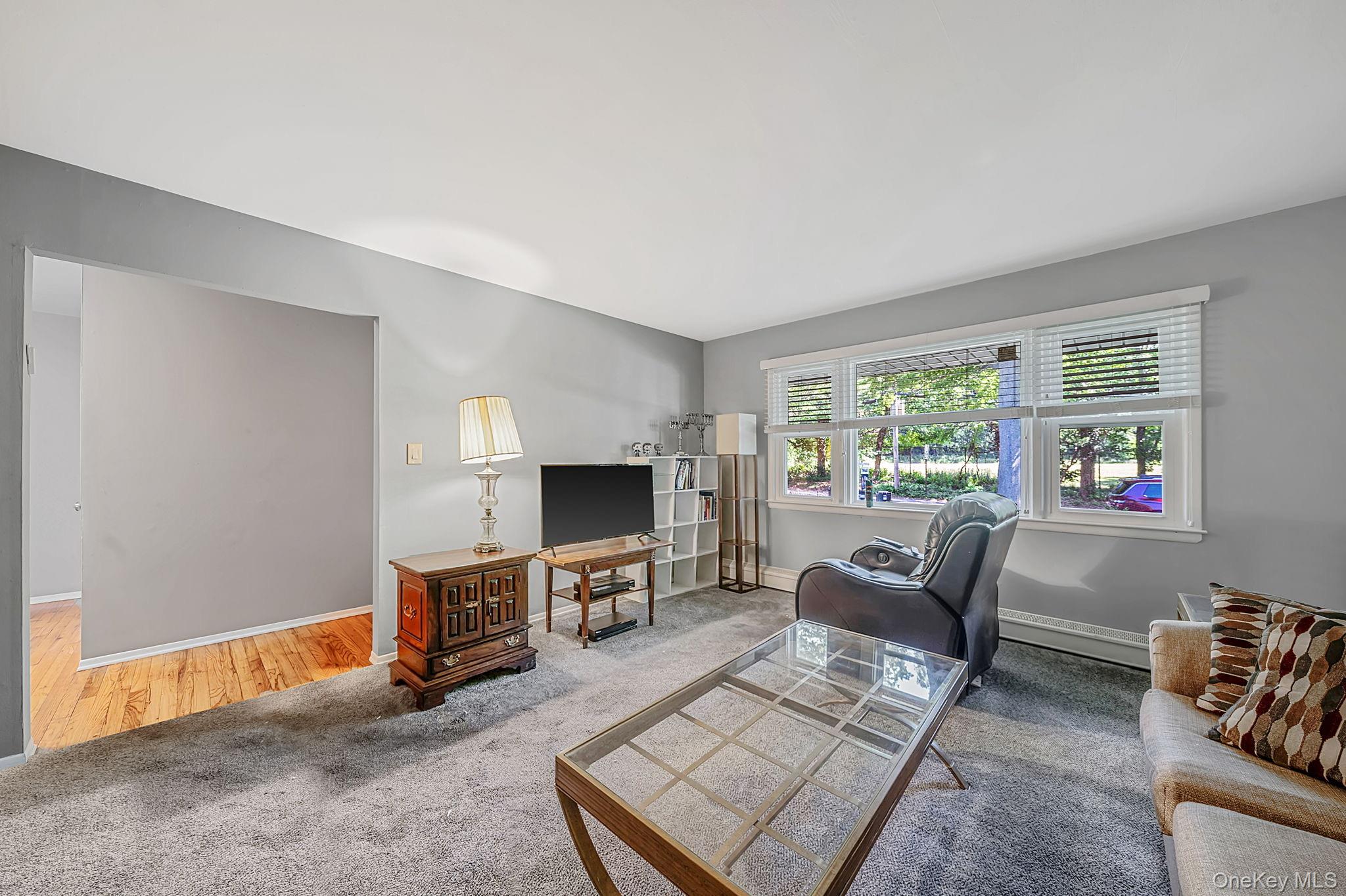31 Crooked Hill Road Huntington, NY 11743 - Photo 16 of 32 Living room