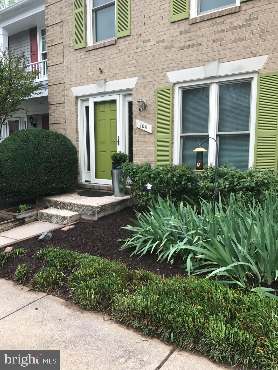 108 Finale Terrace Silver Spring, MD 20901 - Photo 2 of 27 Lush garden