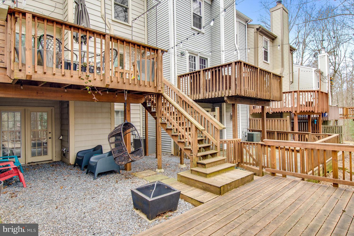 108 Finale Terrace Silver Spring, MD 20901 - Photo 22 of 27 Large deck and patio