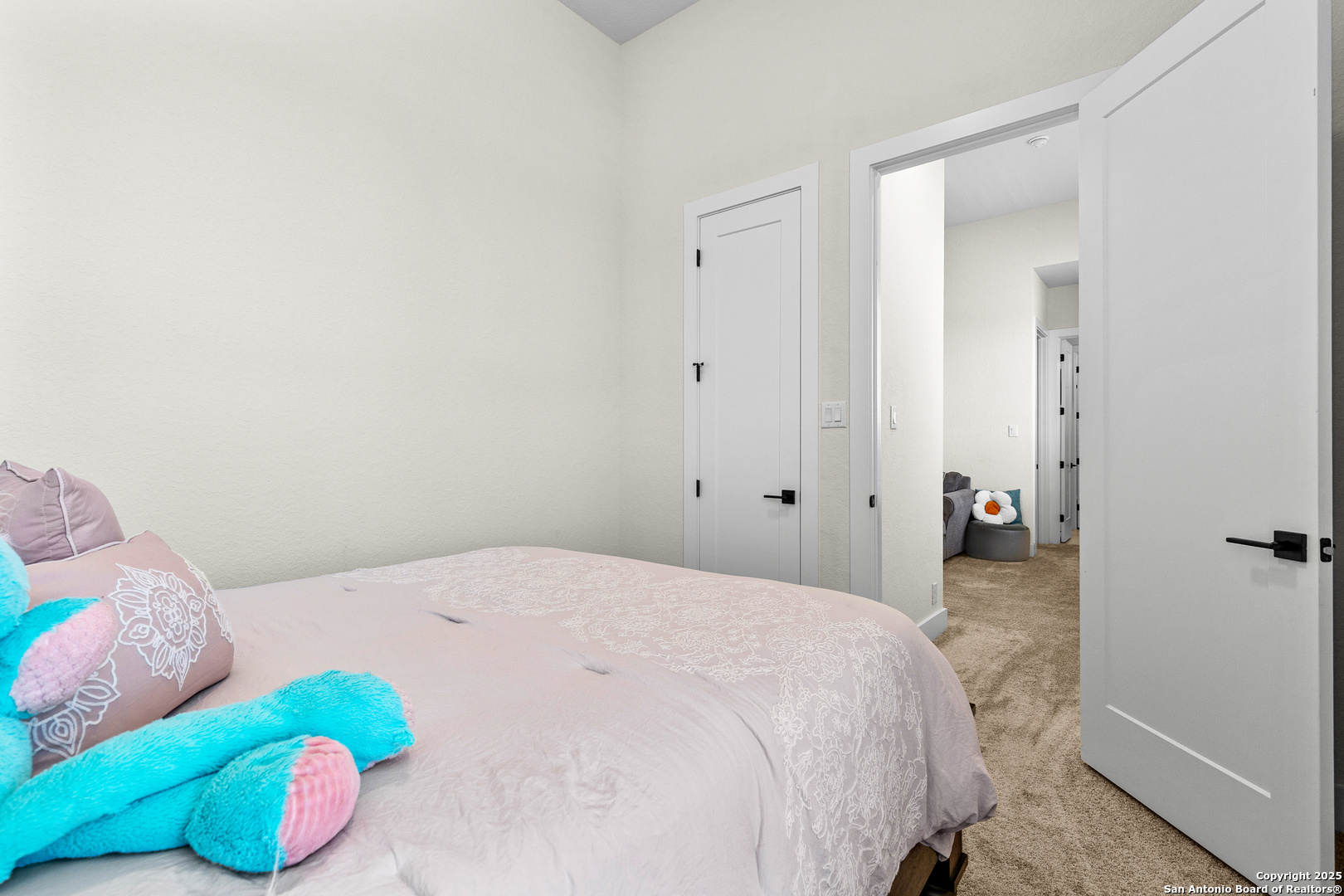 507 Caliban Cibolo, TX 78108 - Photo 35 of 63 a bedroom with a bed and a window