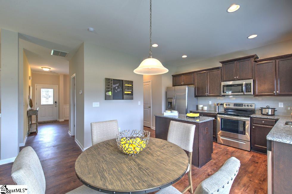 101 Addlestone Circle Fountain Inn, SC 29644 - Photo 5 of 27 Gallery Image 5