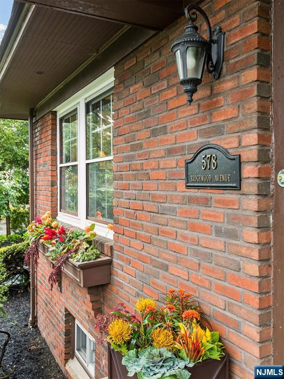578 Ridgewood Avenue Glen Ridge, NJ 07028 - Photo 4 of 50 Gallery Image 4