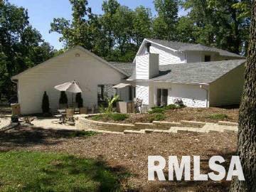 278 East Clayton Road Carbondale, IL 62901 - Photo 1 of 16