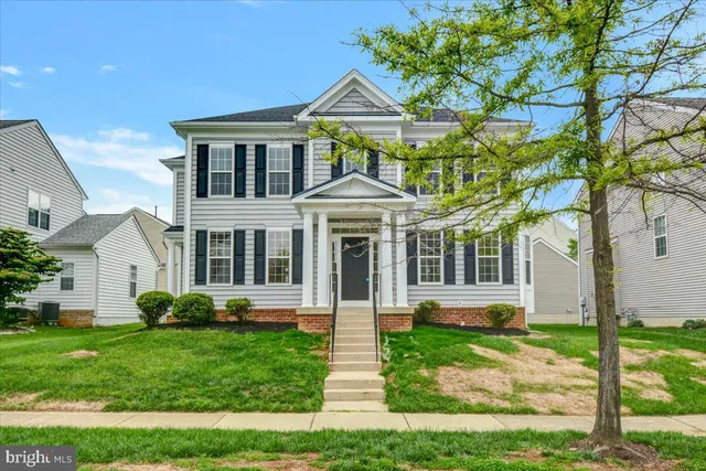 $2,895 | 240 Davis Street, Charles Town, WV 25414