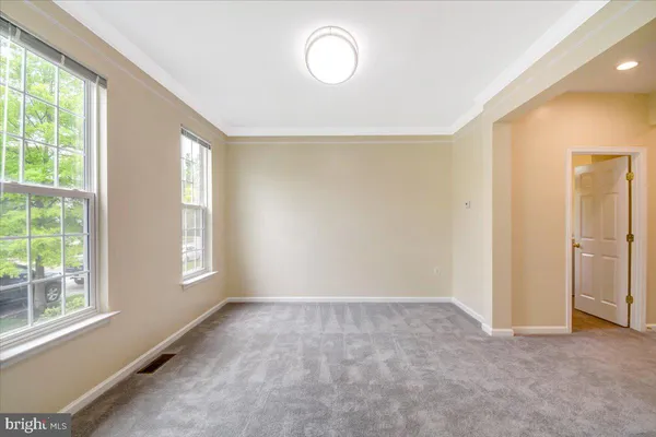 $2,695 | 240 Davis Street, Charles Town, WV 25414