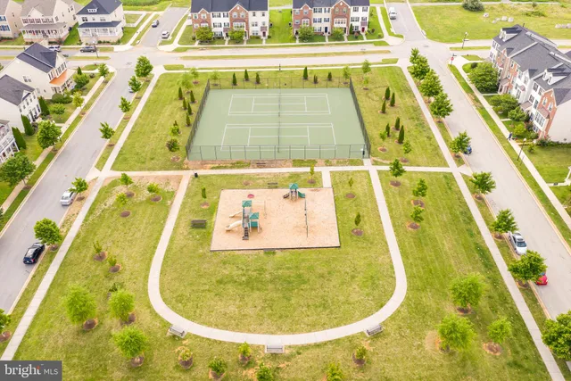 $2,895 | 240 Davis Street, Charles Town, WV 25414