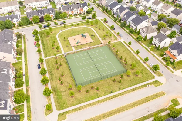 $2,695 | 240 Davis Street, Charles Town, WV 25414