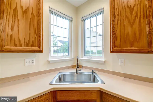 $2,695 | 240 Davis Street, Charles Town, WV 25414