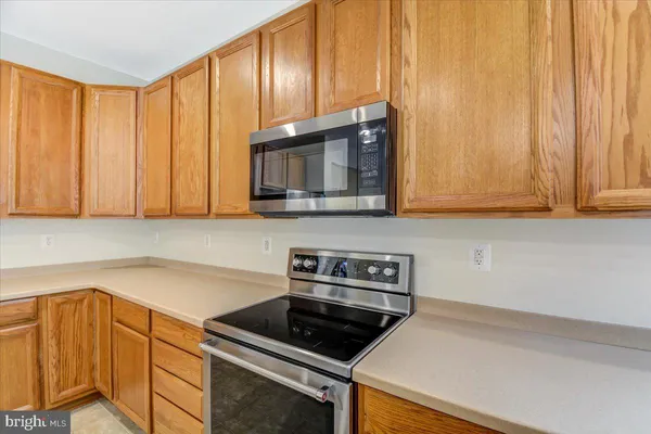 $2,695 | 240 Davis Street, Charles Town, WV 25414