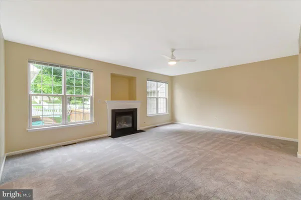 $2,695 | 240 Davis Street, Charles Town, WV 25414