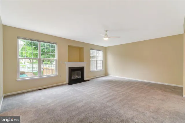 $2,895 | 240 Davis Street, Charles Town, WV 25414