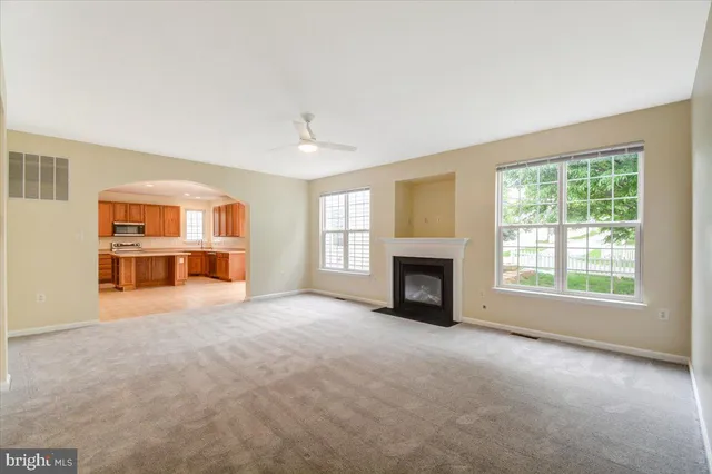 $2,895 | 240 Davis Street, Charles Town, WV 25414