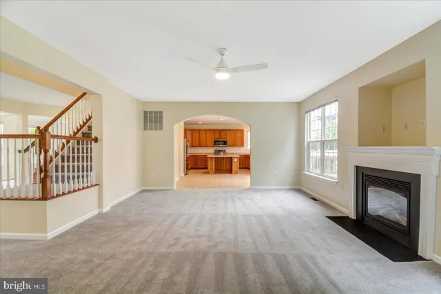 $2,895 | 240 Davis Street, Charles Town, WV 25414