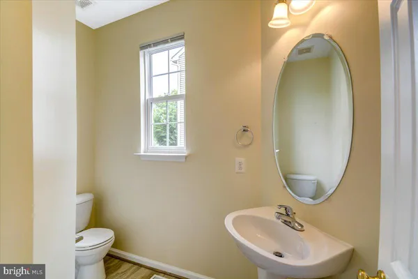 $2,695 | 240 Davis Street, Charles Town, WV 25414